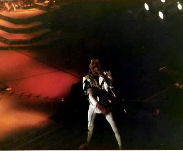 Los trajes de Freddie Mercury llegan al Victoria and Albert Museum